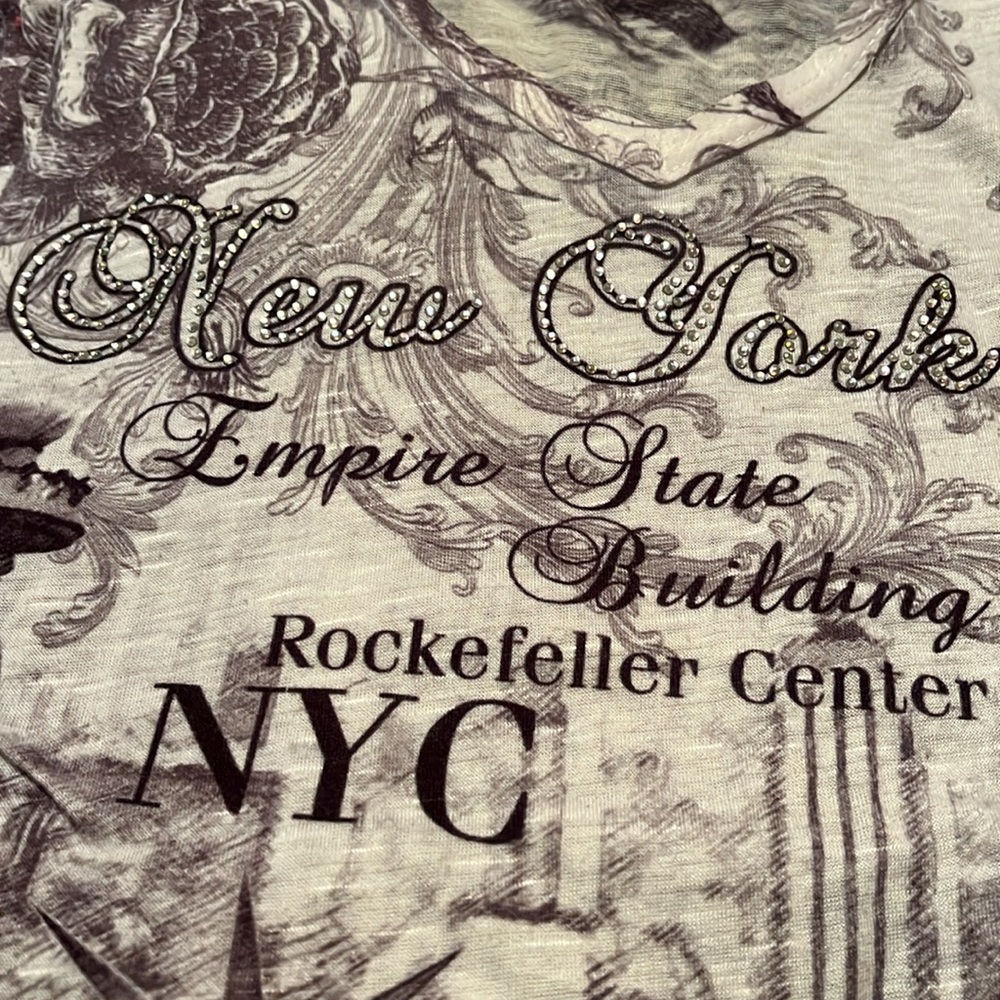 Rhinestone NYC Tee Size M, fits like Small - Picture 2 of 6